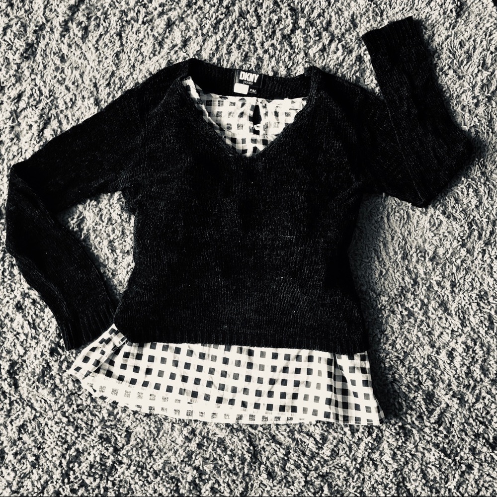 ❌SOLD DKNY casual super comfy, velvety sweater